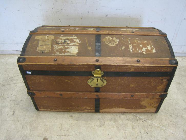 Antieke hutkoffer of kist, schatkist, Huis en Inrichting, Woonaccessoires | Kisten, Gebruikt