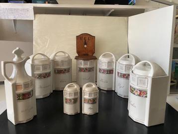 Porseleinen keuken voorraadpotten beschikbaar voor biedingen