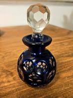 Oud blauw parfumflesje van glas, Antiek en Kunst, Ophalen of Verzenden