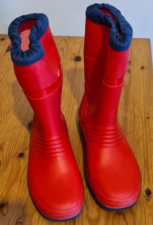 nieuwe mooie regen laarzen rood - maat 34, Caravans en Kamperen, Regenkleding, Nieuw, Regenlaarzen, Kinderen, Ophalen of Verzenden