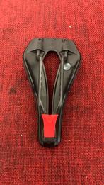 Nieuw Selle Italia Superflow Watt 132mm Carbon Zadel, Fietsen en Brommers, Fietsonderdelen, De ruyterstraat 86, Racefiets, Nieuw