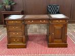 INKOOP/VERKOOP klassieke bureaus en Chesterfield stoelen, Huis en Inrichting, Ophalen of Verzenden, Gebruikt, Bureau