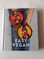 Living the green life - Easy vegan, Living the green life, Ophalen of Verzenden, Zo goed als nieuw