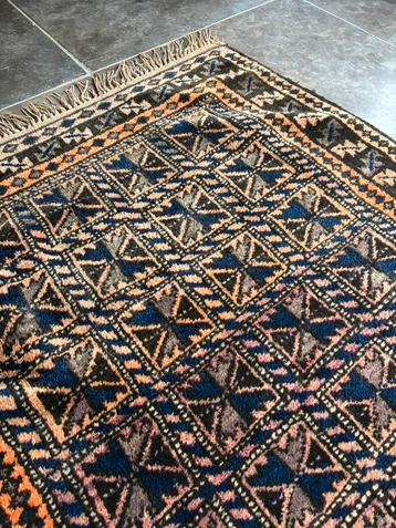 Perzisch tapijt 90x130 beschikbaar voor biedingen