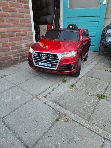 Bestuurbare auto audi Q7 beschikbaar voor biedingen