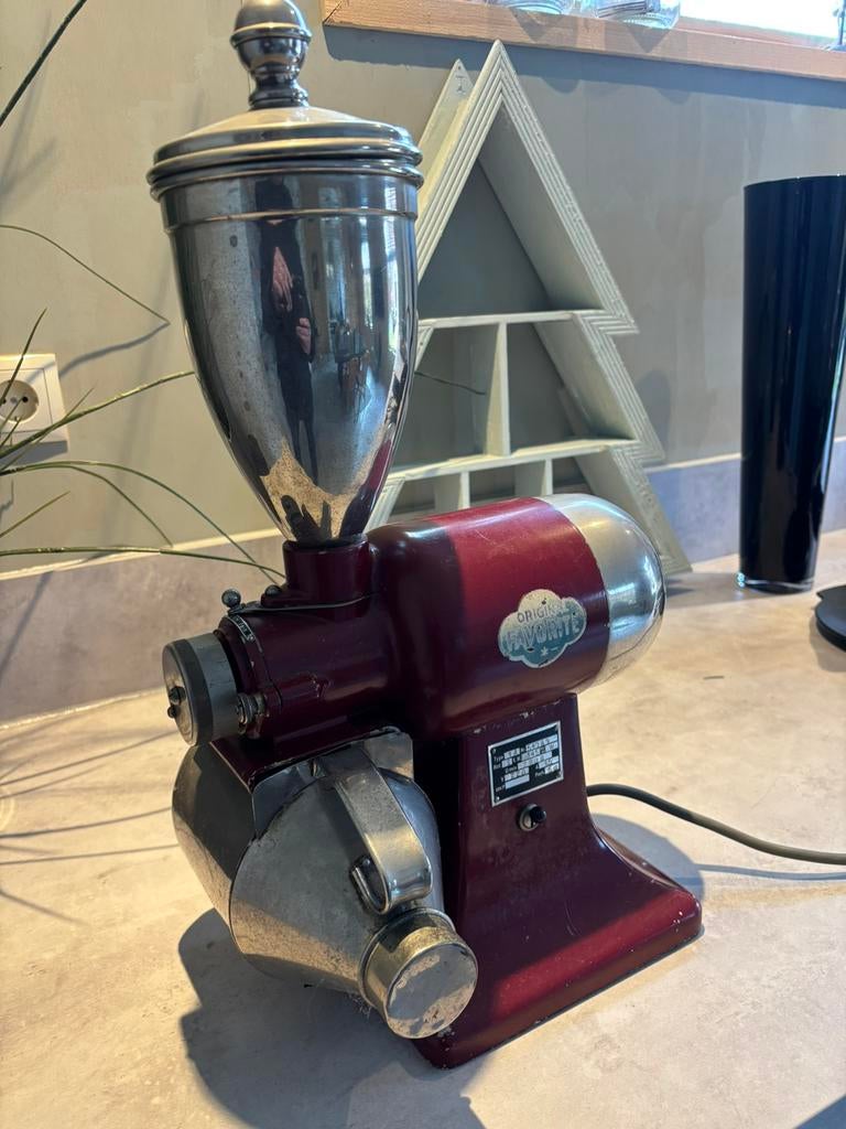 Vintage Koffiemolen- Favorit (jaren 50), Ophalen, Gebruikt
