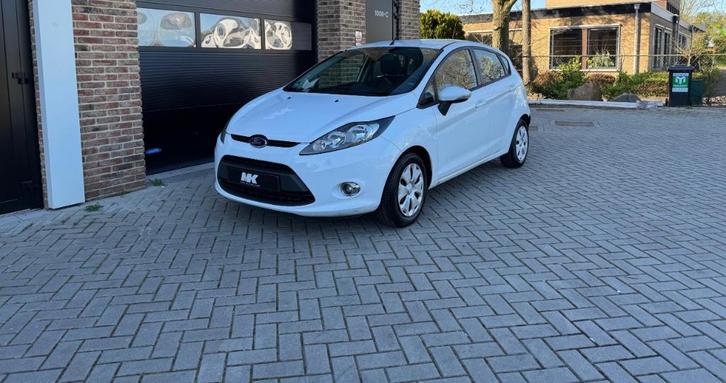 Ford Fiësta 1.6 Tdci 5DR 2011 Wit | Olie Storing | Geen APK, Auto's, Ford, Bedrijf, Fiësta, Airbags, Alarm, Bluetooth, Centrale vergrendeling