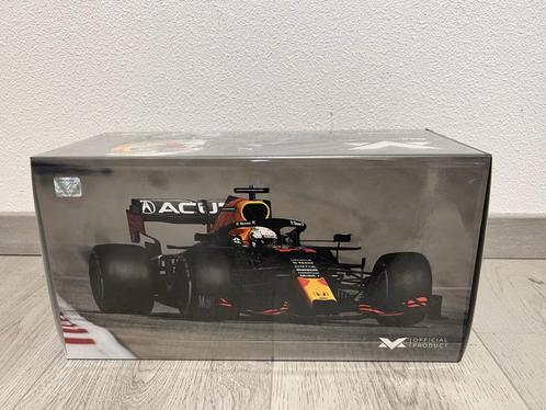 Max Verstappen RB16B editie 74 1e plaats GP USA  2021, Hobby en Vrije tijd, Modelauto's | 1:18, Zo goed als nieuw, Auto, MiniChamps