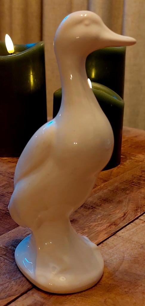 Delfts Wit Aardenwerken Eend Beeld, Verzamelen, Beelden en Beeldjes, Gebruikt, Dier, Ophalen