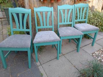 Set van 4 turquoise stoelen met grijze zitting beschikbaar voor biedingen