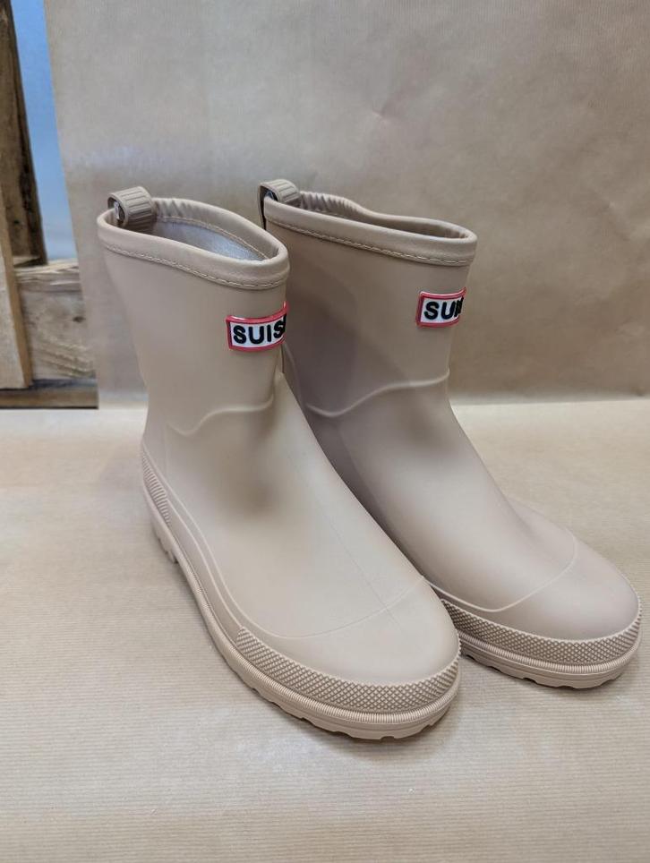Regenlaarsjes laag model Beige maat 39, Kleding | Dames, Schoenen, Nieuw, Regenlaarzen, Beige, Ophalen of Verzenden