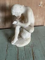 Beeldje sculptuur albast Lo Spinario. Jongen met splinter., Ophalen of Verzenden