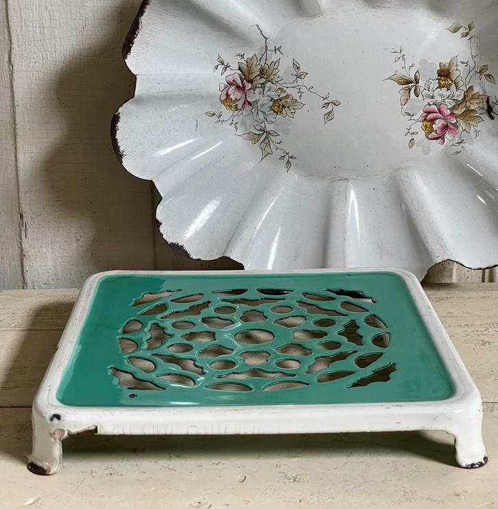 Emaille oude onderzetter licht groen, Antiek en Kunst, Antiek | Emaille, Verzenden