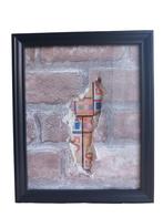 Hidden money broken wall, Money art, Ophalen of Verzenden