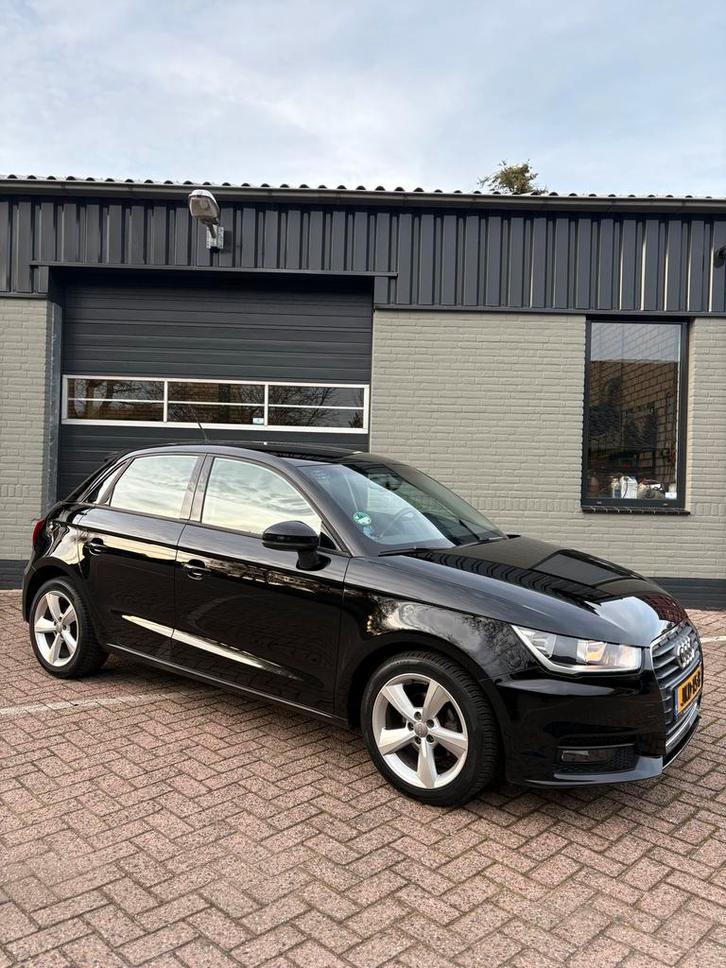 Audi A1 1.0 Tfsi 70KW Sportback 2015 Zwart, Auto's, Audi, Particulier, A1, Benzine, Hatchback, Handgeschakeld, Geïmporteerd, Zwart