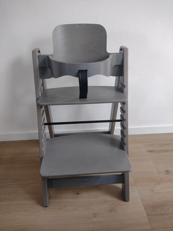 Kidsmill Up! kinderstoel grey wash beschikbaar voor biedingen