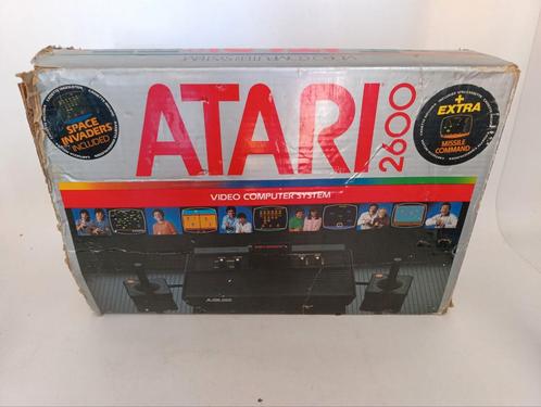 Grote Collectie Atari 2600, games, boekjes, Dart Vader, etc, Spelcomputers en Games, Spelcomputers | Atari, Zo goed als nieuw