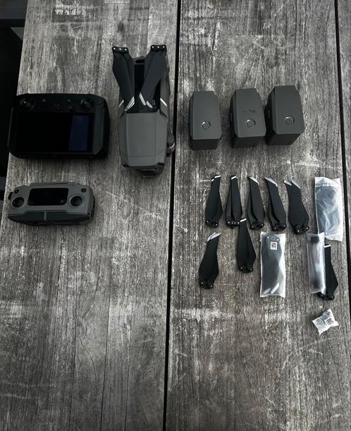 DJI Mavic 2 pro fly more combo + op maat gemaakte tas, Audio, Tv en Foto, Drones, Nieuw, Drone met camera, Ophalen of Verzenden