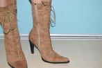 Beige enkellaarsjes met naaldhak mt 40 merk 2-bizzy, Kleding | Dames, Verzenden, Beige, Lage of Enkellaarzen, Zo goed als nieuw