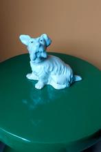 Vintage porselein beeldje Schotse terriër hond hoog 13 cm, Ophalen of Verzenden, Zo goed als nieuw, Dier