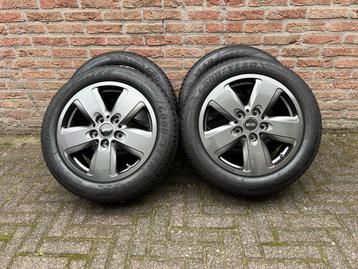 MINI winterset 16inch (bj. 2014 - heden) 195 55 R 16 F-serie beschikbaar voor biedingen