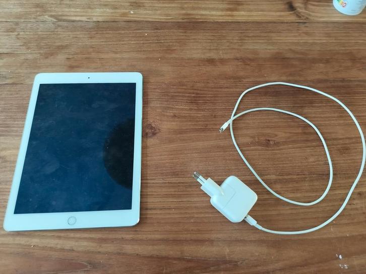 iPad Air 2 32gb WIFI + 4G, Computers en Software, Apple iPads, Gebruikt, Apple iPad Air, Wi-Fi en Mobiel internet, 10 inch, 32 GB