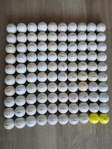 100 Titleist golf ballen beschikbaar voor biedingen