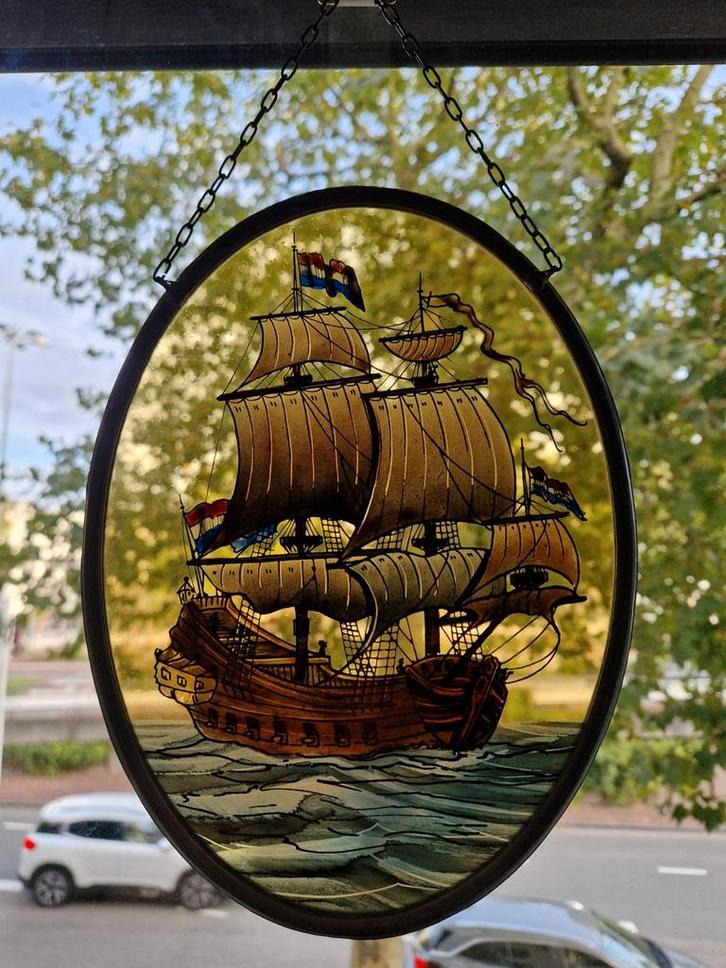 Glas in lood raam met Gouden eeuw schip beschildering, Antiek en Kunst, Antiek | Wandborden en Tegels, Ophalen