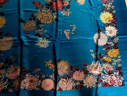 Luxe grote Chinese sprei van sil zijde 150x185 cm, antiek, Antiek en Kunst, Antiek | Kleden en Textiel, Ophalen