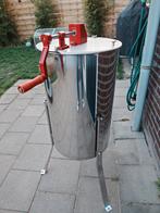 Nieuwe complete en ongebruikte honingslinger (2/4 raams), Bijen