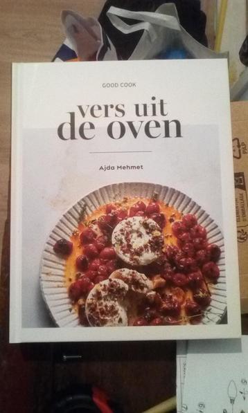 Kookboek Vers uit de oven Ajda Mehmet zgan