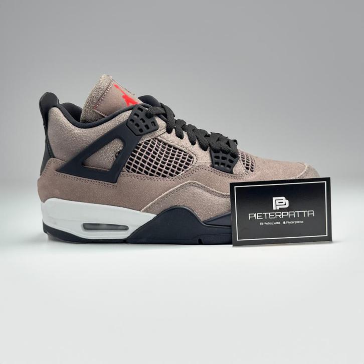 Jordan 4 Taupe Haze 42 EU 8,5 US, Kleding | Heren, Schoenen, Nieuw, Sneakers of Gympen, Bruin, Ophalen of Verzenden