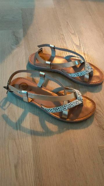 Sandalen met panterprint maat 36 beschikbaar voor biedingen