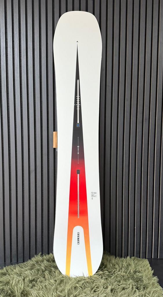 Burton Custom Flying V snowboard nieuw, Sport en Fitness, Snowboarden, Zo goed als nieuw, Board, Ophalen of Verzenden