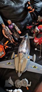 Action man 4 voertuigen, 5 poppen en zak vol accessoires, Ophalen, Zo goed als nieuw