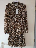 Nieuwe jurk Flamant rose L panter, Kleding | Dames, Jurken, Ophalen of Verzenden, Nieuw, Roze, Onder de knie