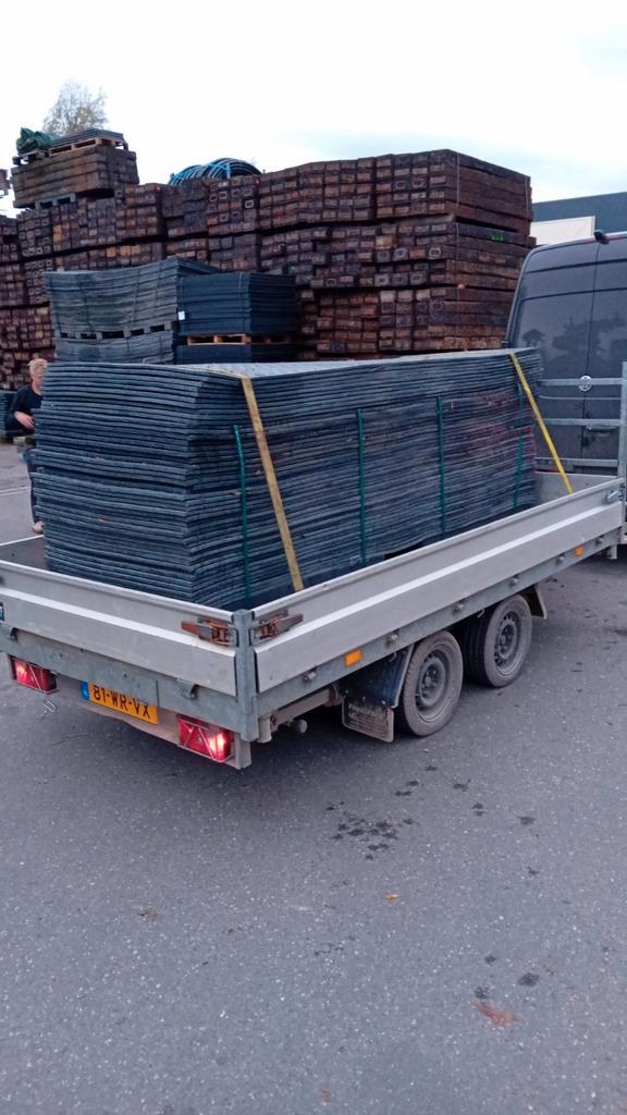 Kunststof Rijplaten te Huur - Ideaal voor Bouw & Evenementen, Zakelijke goederen, Machines en Bouw | Industrie en Techniek, Ophalen of Verzenden