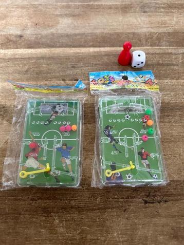 Voetbal flipperspel, per stuk te koop beschikbaar voor biedingen