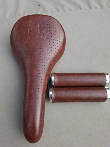 Ritchey Classic Zadel + Handvatten beschikbaar voor biedingen