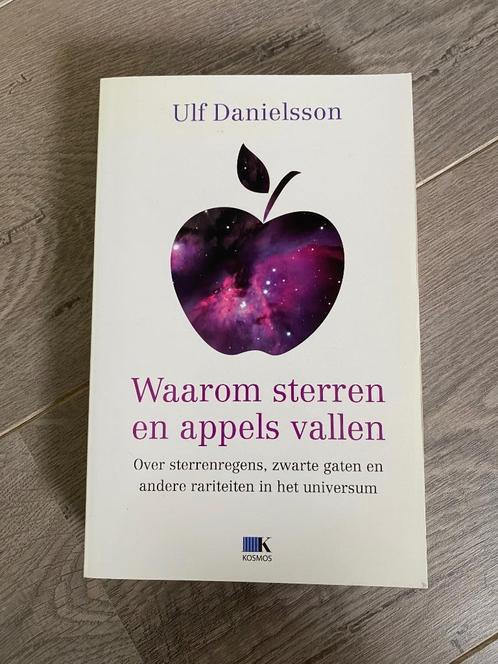 Boek: Waarom sterren en appels vallen - Ulf Danielsson, Boeken, Wetenschap, Gelezen, Natuurwetenschap, Ophalen of Verzenden