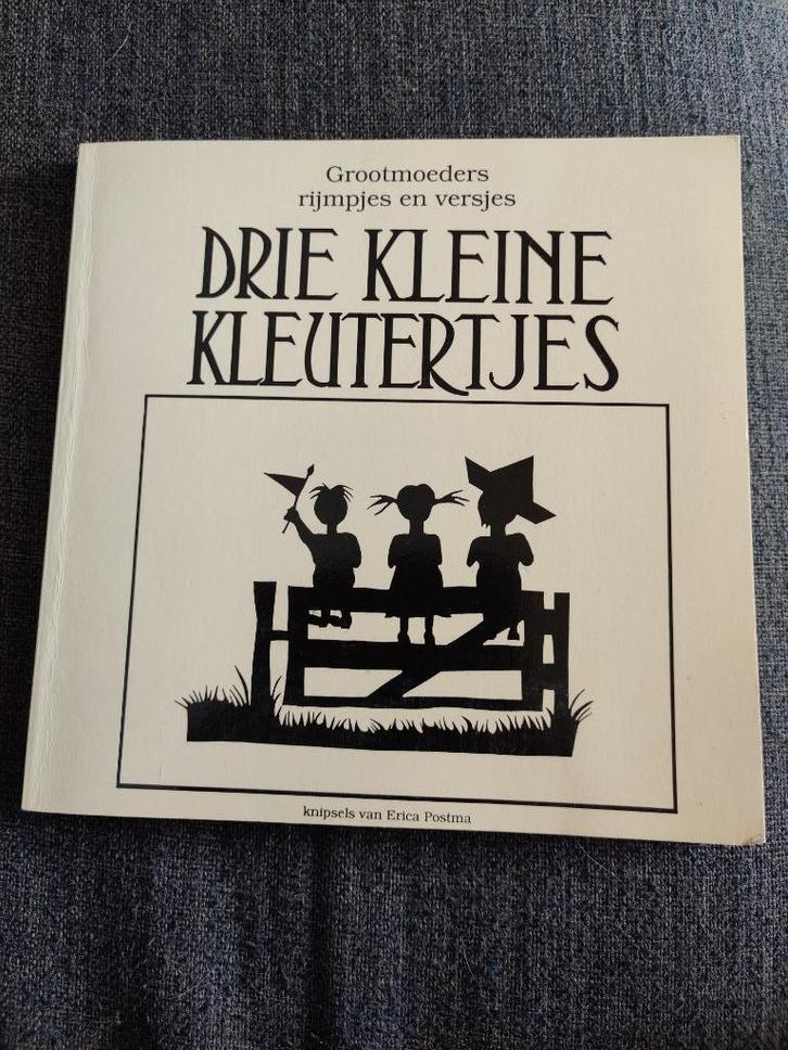 Boek Grootmoeders rijmpjes en versjes, Boeken, Kinderboeken | Kleuters, Gelezen, Fictie algemeen, Ophalen