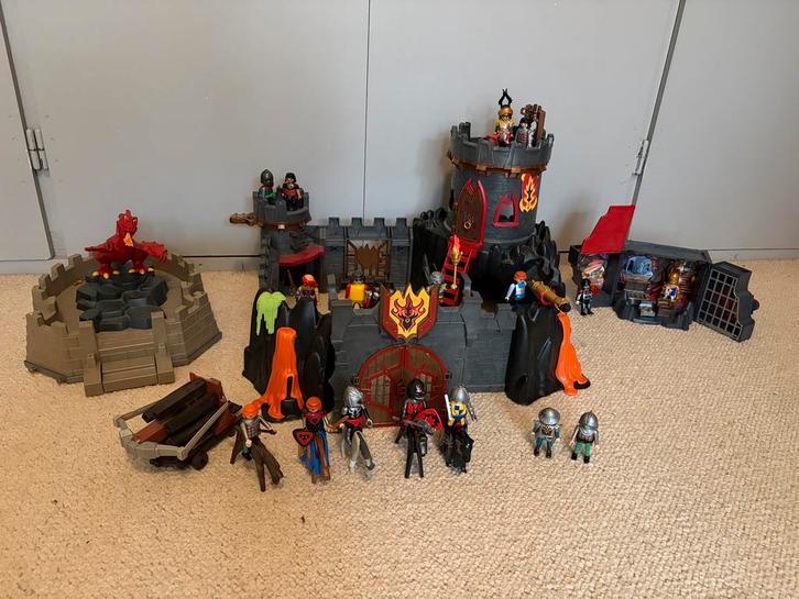 Playmobil drakenkasteel grote set, Kinderen en Baby's, Speelgoed | Playmobil, Gebruikt, Los playmobil, Ophalen of Verzenden