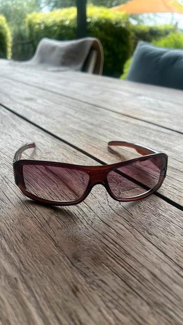 Gucci zonnebril beschikbaar voor biedingen