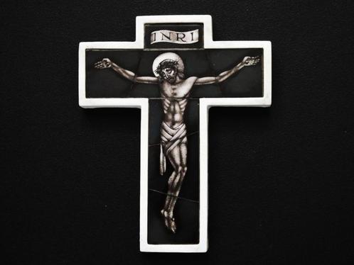 Opaline kruisbeeld / crucifix Jezus Christus aan het kruis, Antiek en Kunst, Antiek | Religie, Ophalen of Verzenden