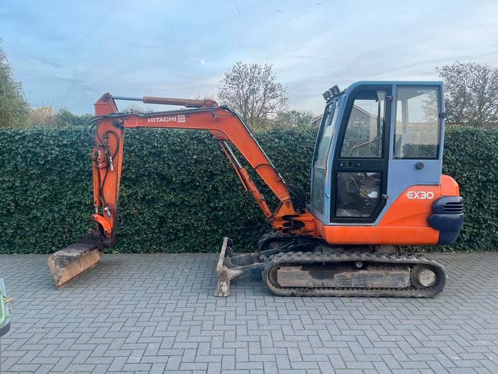 Hitachi zx30 te koop, particuliere verkoop! Goedwerkend, Zakelijke goederen, Machines en Bouw | Kranen en Graafmachines, Graafmachine