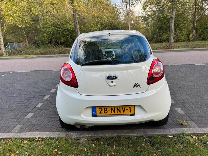 Ford Ka 1.2 51KW 2010 Wit, Auto's, Ford, Particulier, Ka, Benzine, B, Hatchback, Handgeschakeld, Origineel Nederlands, Wit, Voorwielaandrijving