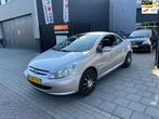 Peugeot 307 CC 2.0-16V Sport Airco PDC NAP APK, Auto's, Peugeot, Voorwielaandrijving, Gebruikt, 4 cilinders, Cabriolet