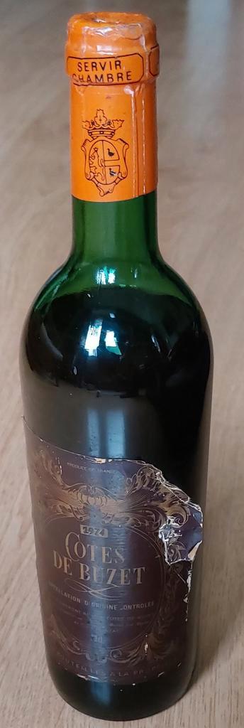 Oude fles wijn 1974 COTES DE BUZET 73cl beschikbaar voor biedingen