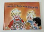 Boek: Hoera, er komt een kindje bij, Ophalen of Verzenden, Zo goed als nieuw, Marianne Busser