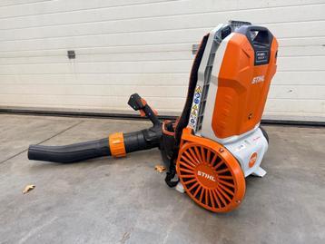 Stihl BGA 300 bladblazer + AR 3000 accu beschikbaar voor biedingen